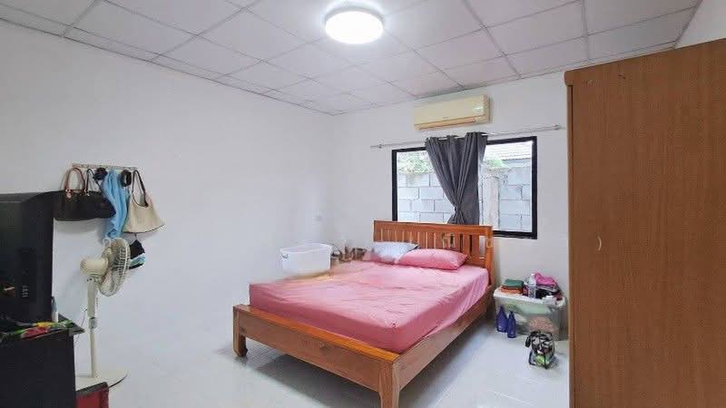 บ้านเดี่ยว 100 ตารางวา ซ.พระประภานิมิตร 28 หนองปรือ ชลบุรี ถูกมาก, Chon Buri (Pattaya), พรประภานิมิตร, Nong Pru, Bang Lamung (Pattaya), Chon Buri (Pattaya), 2 Bedrooms, 45 sqm, Single Detached House For Sale, by คุณ ณิชชา (ณิชชา), 500392902 - DDproperty.com