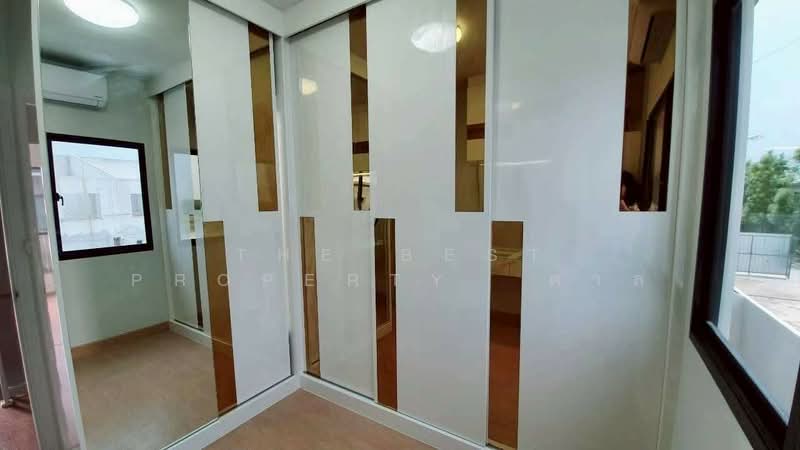 The Colors Bangna Wongwaen 3, Samut Prakan, Soi Mahachai, Bangna-Trad Road, Km.10, Bangphli Yai, Bang Plee, Samut Prakan, 3 Bedrooms, 150 sqm, Townhouse For Sale, by The Best Property  ตาล, 500392913 - DDproperty.com