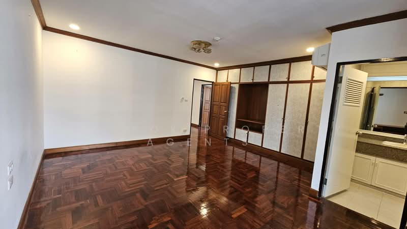 Sriratana Mansion 2, Bangkok, 59 Soi Sukhumvit 23, Khlongtoei Nua, Watthana, Bangkok, 4 Bedrooms, 400 sqm, Condo For Rent, by BANGKOK PROPERTY AGENTS, 500392920 - DDproperty.com