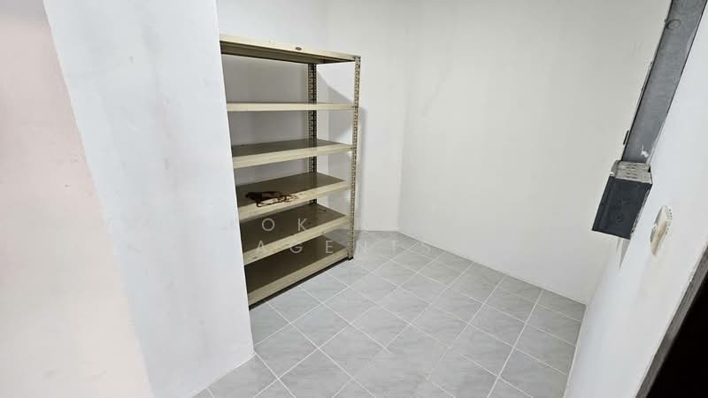 Sriratana Mansion 2, Bangkok, 59 Soi Sukhumvit 23, Khlongtoei Nua, Watthana, Bangkok, 4 Bedrooms, 400 sqm, Condo For Rent, by BANGKOK PROPERTY AGENTS, 500392920 - DDproperty.com