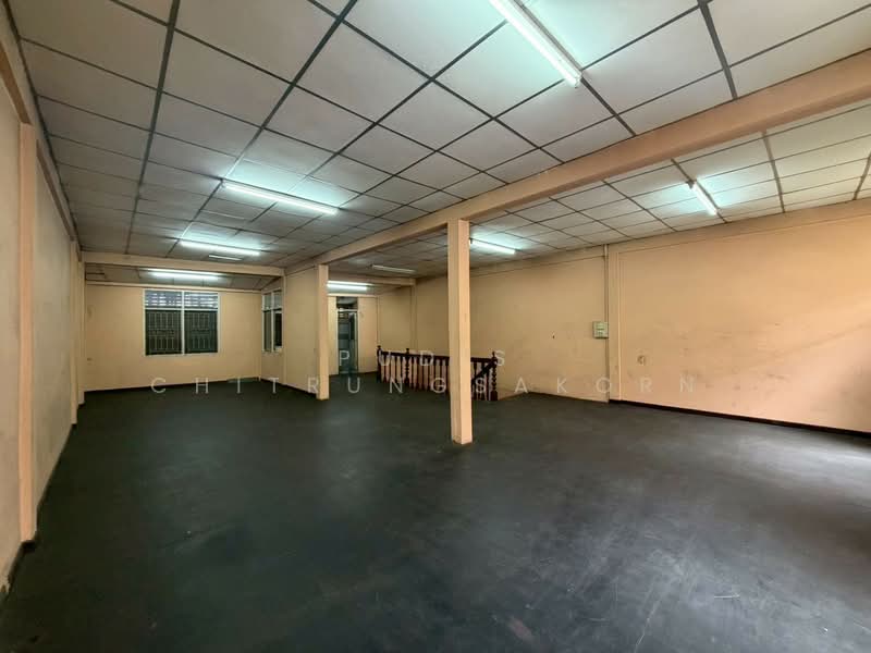 2-Unit Commercial Building for Rent – Lat Phrao, Bangkok, Chan Kasem, Chatuchak, Bangkok, , 740 sqm, Shophouse For Rent, by Pudis Chitrungsakorn, 500392930 - DDproperty.com