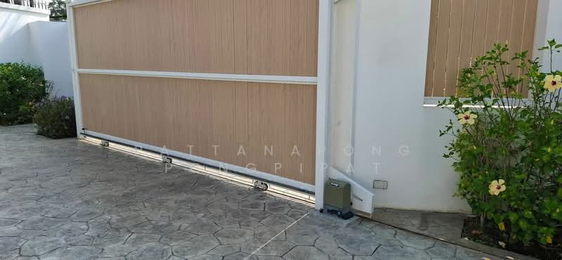 4-BR Villa, Chon Buri (Pattaya), Nong Pru, Bang Lamung (Pattaya), Chon Buri (Pattaya), 4 Bedrooms, 350 sqm, Villa For Rent, by Pattanapong Pongpipat, 500392936 - DDproperty.com