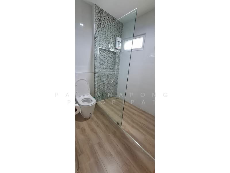 4-BR Villa, Chon Buri (Pattaya), Nong Pru, Bang Lamung (Pattaya), Chon Buri (Pattaya), 4 Bedrooms, 350 sqm, Villa For Rent, by Pattanapong Pongpipat, 500392936 - DDproperty.com