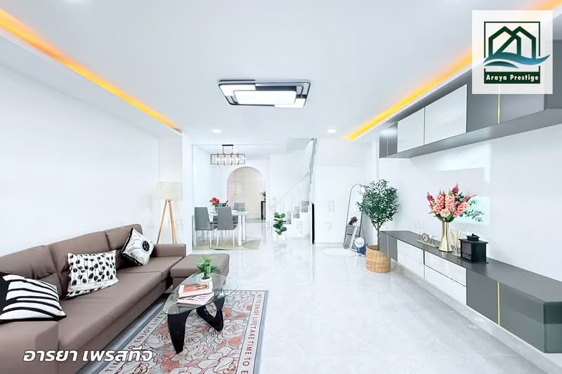 Moobaan KC Ramintra 3 : หมู่บ้านเคซีรามอินทรา 3, กรุงเทพ, ซอยหทัยราษฎร์ 39, สามวาตะวันตก, คลองสามวา, กรุงเทพ, 75 ตร.ม., ทาวน์เฮ้าส์ ขาย, โดย วิสุทธินี เฉลิมสินสุวรรณ, 500392941 - DDproperty.com
