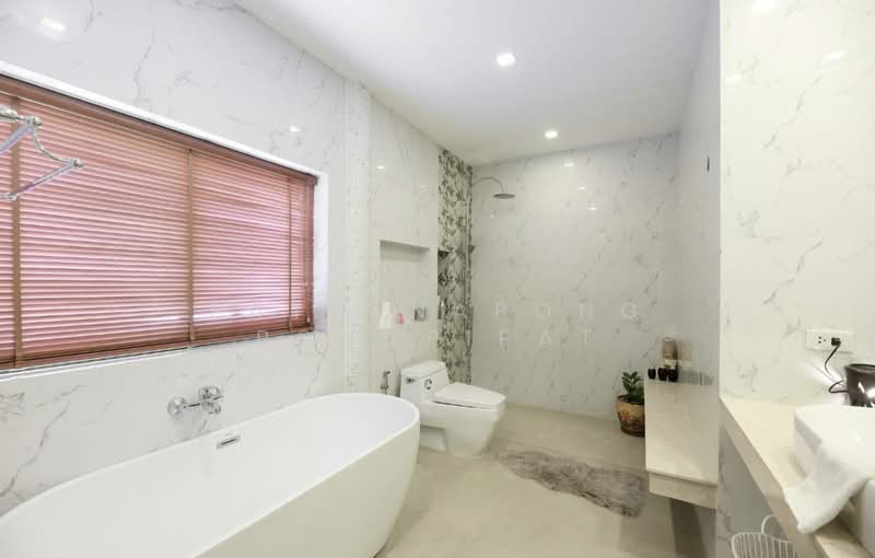 5-BR House, Chon Buri (Pattaya), Nong Pru, Bang Lamung (Pattaya), Chon Buri (Pattaya), 5 Bedrooms, 365 sqm, Single Detached House For Sale, by Pattanapong Pongpipat, 500392943 - DDproperty.com
