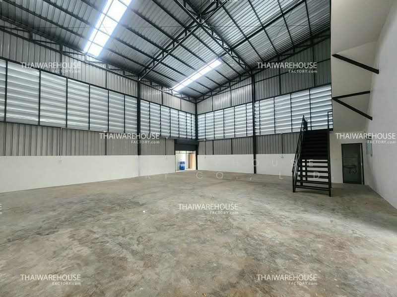 ให้เช่าโกดัง 425 ตร.ม. ลาดสวาย ลำลูกกา ปทุมธานี รถเทลเลอร์เข้าได้ พื้นที่สีม่วง ใกล้ถนนหลัก, ปทุมธานี, ลาดสวาย, ลำลูกกา, ปทุมธานี, 425 ตร.ม., โกดัง-โรงงาน ให้เช่า, โดย THAI WAREHOUSE FACTORY CO., LTD., 500392989 - DDproperty.com