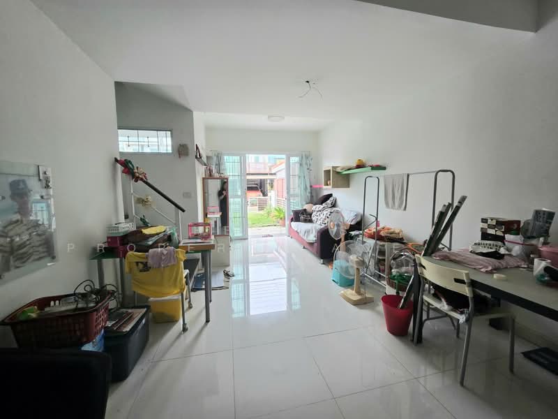 The Connect Bearing Station, Samut Prakan, Soi Bearing 58/6, Samrong Nua, Muang Samut Prakarn, Samut Prakan, 3 Bedrooms, 100 sqm, Townhouse For Sale, by The Best Property Agent ขวัญ, 500393040 - DDproperty.com