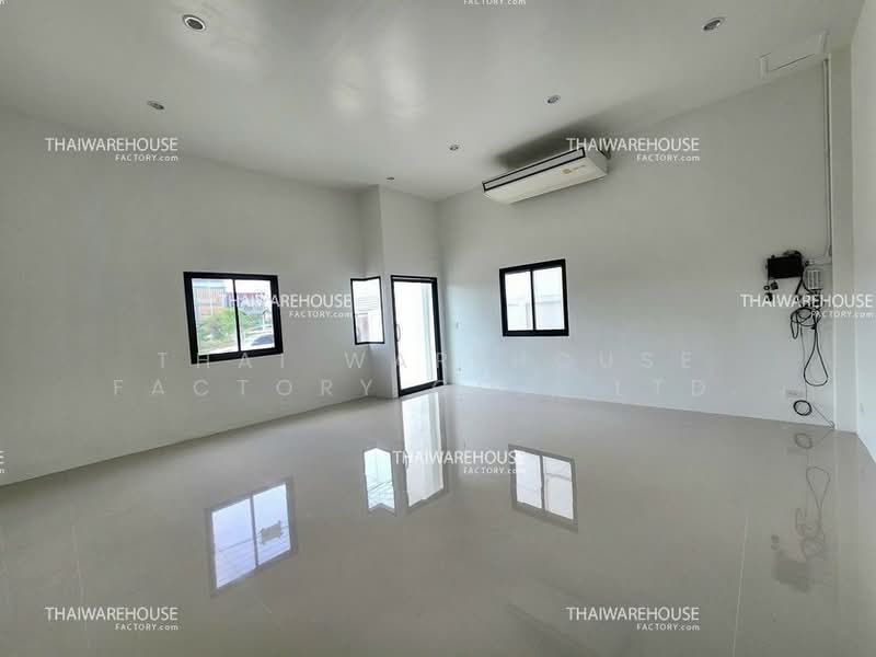 ขายโรงงานและโกดัง 390 ตร.ม. ลาดสวาย ลำลูกกา ปทุมธานี ติดถนนใหญ่ รถเทลเลอร์เข้าได้ โซนสีม่วง, ปทุมธานี, ลาดสวาย, ลำลูกกา, ปทุมธานี, 390 ตร.ม., โกดัง-โรงงาน ขาย, โดย THAI WAREHOUSE FACTORY CO., LTD., 500393056 - DDproperty.com