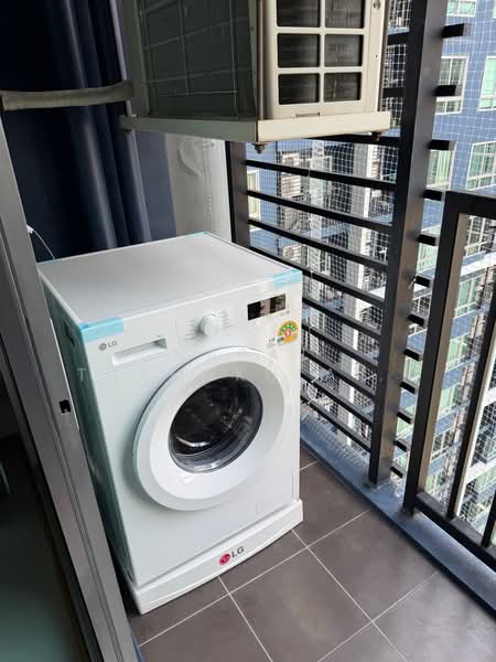 The Base Sukhumvit 77, Bangkok, 289 Sukhumvit 77 Road, Phra Kanong Nua, Watthana, Bangkok, 1 Bedroom, 30 sqm, Condo For Rent, by Napat Thamakulangkul, 500393261 - DDproperty.com