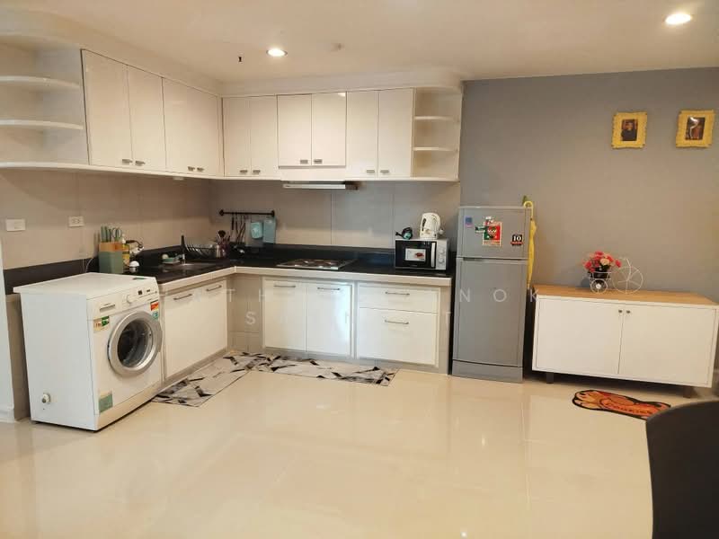 Witthayu Complex, Bangkok, 1673 New Petchaburi Road, Makkasan, Ratchathewi, Bangkok, 2 Bedrooms, 81 sqm, Condo For Rent, by Hathaichanok Saenset, 500393310 - DDproperty.com