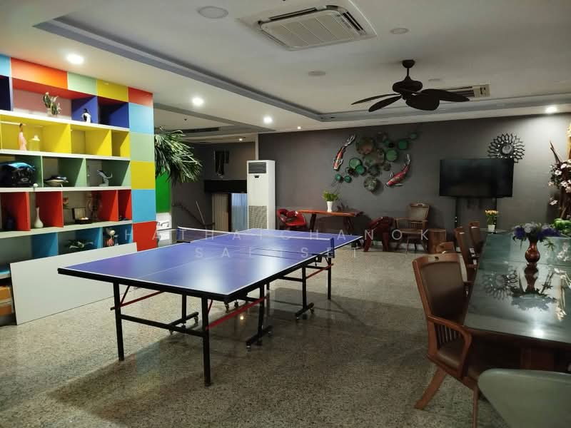 Witthayu Complex, Bangkok, 1673 New Petchaburi Road, Makkasan, Ratchathewi, Bangkok, 2 Bedrooms, 81 sqm, Condo For Rent, by Hathaichanok Saenset, 500393310 - DDproperty.com