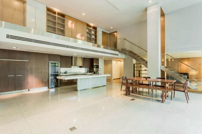 Ficus Lane, Bangkok, Soi Sukhumvit 44/1, Phra Kanong, Khlong Toei, Bangkok, 4 Bedrooms, 438 sqm, Condo For Sale, by Napat Thamakulangkul, 500393315 - DDproperty.com