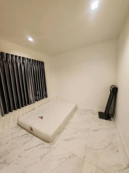 Mews Tientalay 15, Bangkok, Thian Thale 15 Alley, Samae Dam, Bang Khun Thian, Bangkok, 4 Bedrooms, 230 sqm, Semi-Detached House (Twin House) For Sale, by Rungkan Wijitjun, 500393359 - DDproperty.com
