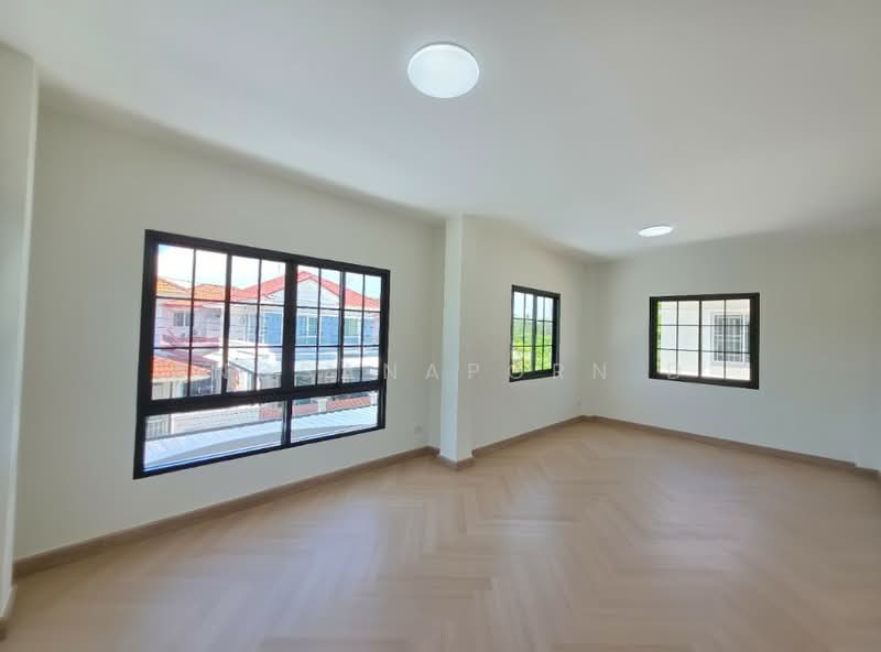 เพอร์เฟคเพลส ไทรม้า รัตนาธิเบศร์, Nonthaburi, Bang Rak Noi, Muang Nonthaburi, Nonthaburi, 4 Bedrooms, 160 sqm, Single Detached House For Sale, by Angsanaporn D, 500393455 - DDproperty.com