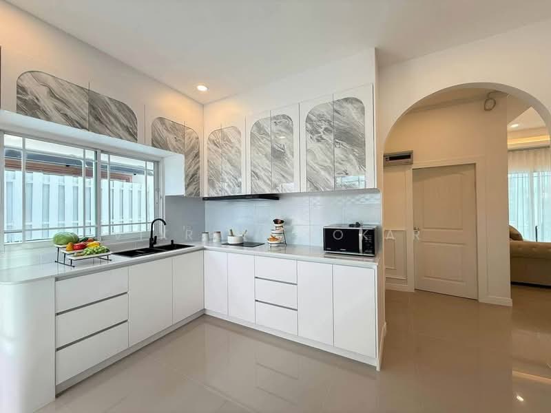 3-BR House, Chon Buri (Pattaya), Nong Pru, Bang Lamung (Pattaya), Chon Buri (Pattaya), 3 Bedrooms, 263 sqm, Single Detached House For Rent, by Vikrant Kokar, 500393499 - DDproperty.com