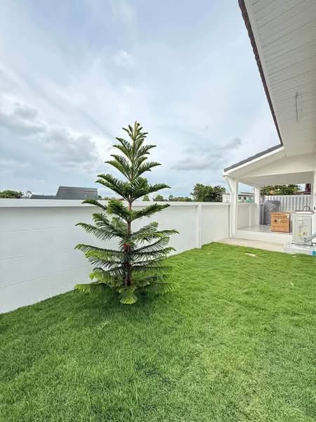 3-BR House, Chon Buri (Pattaya), Nong Pru, Bang Lamung (Pattaya), Chon Buri (Pattaya), 3 Bedrooms, 263 sqm, Single Detached House For Rent, by Vikrant Kokar, 500393499 - DDproperty.com