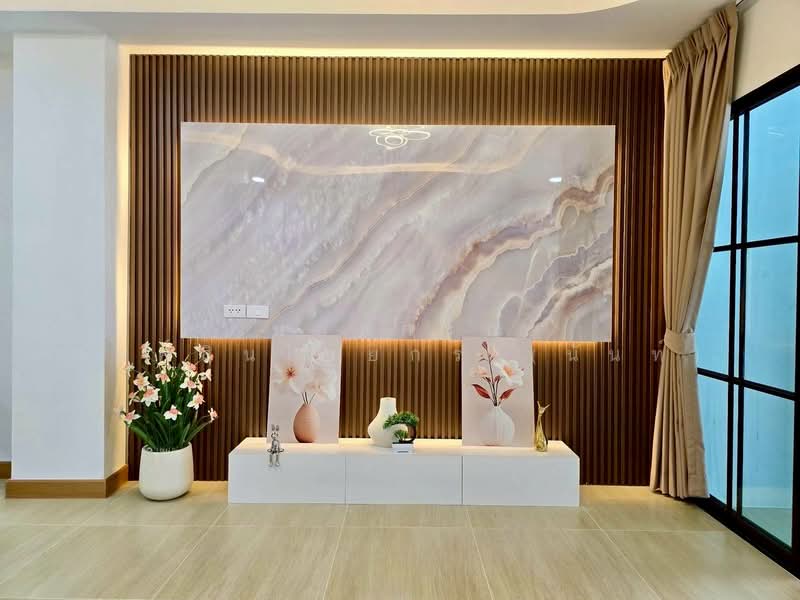 Cluster Haus : คลัสเตอร์ เฮ้าส์, กรุงเทพ, ซอย เคหะร่มเกล้า 78 แยก 1, สะพานสูง, กรุงเทพ, 80 ตร.ม., ทาวน์เฮ้าส์ ขาย, โดย นภัสศรณ์ วงศ์สินไทยกร (นันท์), 500393526 - DDproperty.com