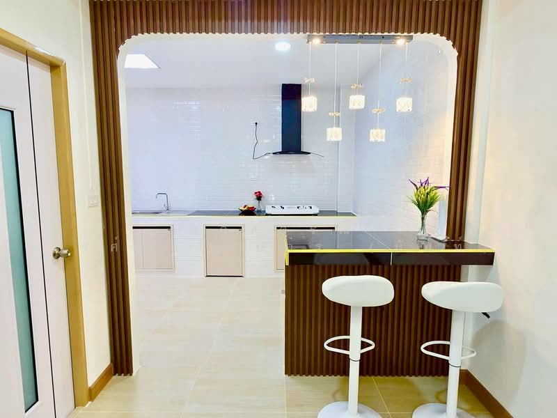 Cluster Haus : คลัสเตอร์ เฮ้าส์, กรุงเทพ, ซอย เคหะร่มเกล้า 78 แยก 1, สะพานสูง, กรุงเทพ, 80 ตร.ม., ทาวน์เฮ้าส์ ขาย, โดย นภัสศรณ์ วงศ์สินไทยกร (นันท์), 500393526 - DDproperty.com