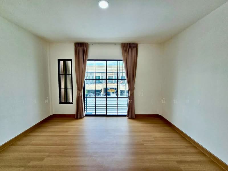 Cluster Haus : คลัสเตอร์ เฮ้าส์, กรุงเทพ, ซอย เคหะร่มเกล้า 78 แยก 1, สะพานสูง, กรุงเทพ, 80 ตร.ม., ทาวน์เฮ้าส์ ขาย, โดย นภัสศรณ์ วงศ์สินไทยกร (นันท์), 500393526 - DDproperty.com