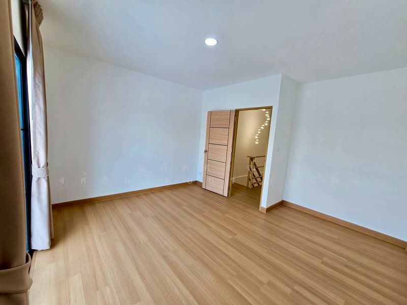 Cluster Haus, Bangkok, Soi Keha Romklao 78 Yeak 1, Saphan Sung, Bangkok, 2 Bedrooms, 80 sqm, Townhouse For Sale, by นภัสศรณ์ วงศ์สินไทยกร (นันท์), 500393526 - DDproperty.com