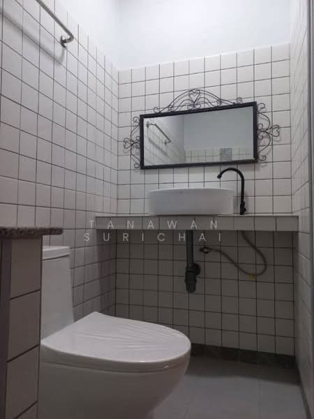 10-BR Townhouse, Chon Buri (Pattaya), Nong Pru, Bang Lamung (Pattaya), Chon Buri (Pattaya), 10+ Bedrooms, 68 sqm, Townhouse For Sale, by Tanawan Surichai, 500393540 - DDproperty.com