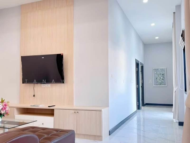 4-BR House, Chon Buri (Pattaya), Huai Yai, Bang Lamung (Pattaya), Chon Buri (Pattaya), 4 Bedrooms, 742 sqm, Single Detached House For Sale, by Tanawan Surichai, 500393549 - DDproperty.com