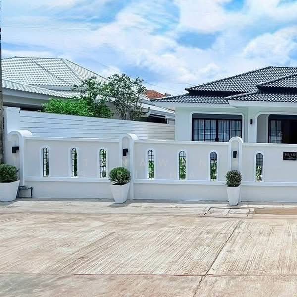 undefined, Chon Buri (Pattaya), Nong Pru, Bang Lamung (Pattaya), Chon Buri (Pattaya), 3 Bedrooms, 160 sqm, Single Detached House For Sale, by Tanawan Surichai, 500393550 - DDproperty.com