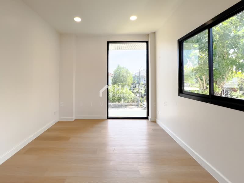 Perfect Place Rattanathibet-Saima, Nonthaburi, Sai Ma Soi 3, Sai Ma, Muang Nonthaburi, Nonthaburi, 4 Bedrooms, 250 sqm, Single Detached House For Sale, by Haus Living Estate, 500393594 - DDproperty.com