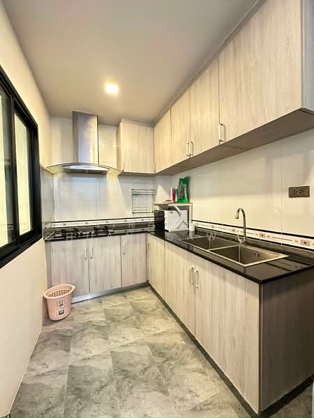 Chokchai Village 9, Chon Buri (Pattaya), Bang Lamung, Bang Lamung (Pattaya), Chon Buri (Pattaya), 2 Bedrooms, 141 sqm, Townhouse For Rent, by Jirapat Chuangsawadsak, 500393604 - DDproperty.com