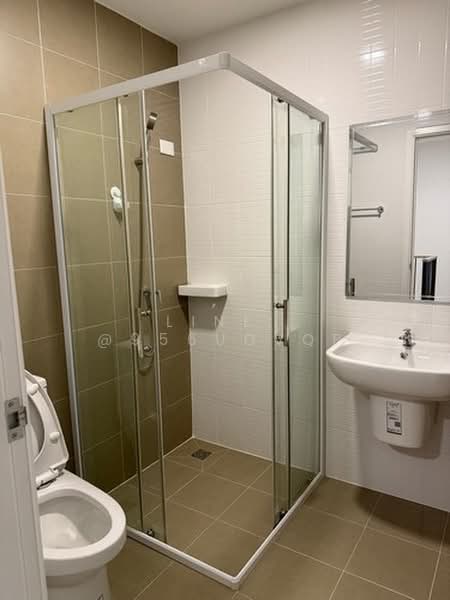 The Connect Wongwaen-Rama9, Bangkok, Motorway 7 Frontage Road, Saphan Sung, Bangkok, 3 Bedrooms, 111 sqm, Townhouse For Sale, by Line: @956uovqp, 500393605 - DDproperty.com