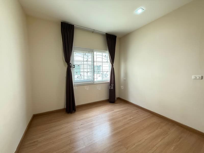 Golden Town Ladprao-Kaset Nawamin, Bangkok, Chorake Bua, Lat Phrao, Bangkok, 5 Bedrooms, 187 sqm, Townhouse For Rent, by กัญญณัช, 500393617 - DDproperty.com