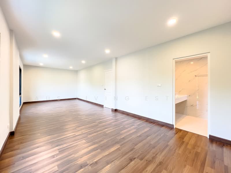 Nanthawan Wongwaen - Rattanathibet, Nonthaburi, Sao Thong Hin, Bang Yai, Nonthaburi, 5 Bedrooms, 369 sqm, Single Detached House For Sale, by Haus Living Estate, 500393631 - DDproperty.com