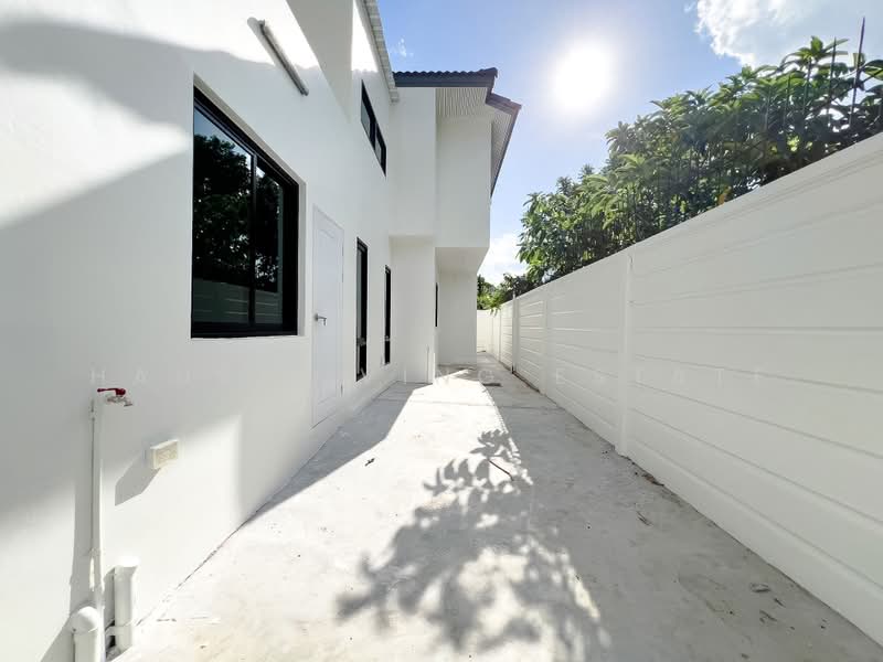 Nanthawan Wongwaen - Rattanathibet, Nonthaburi, Sao Thong Hin, Bang Yai, Nonthaburi, 5 Bedrooms, 369 sqm, Single Detached House For Sale, by Haus Living Estate, 500393631 - DDproperty.com