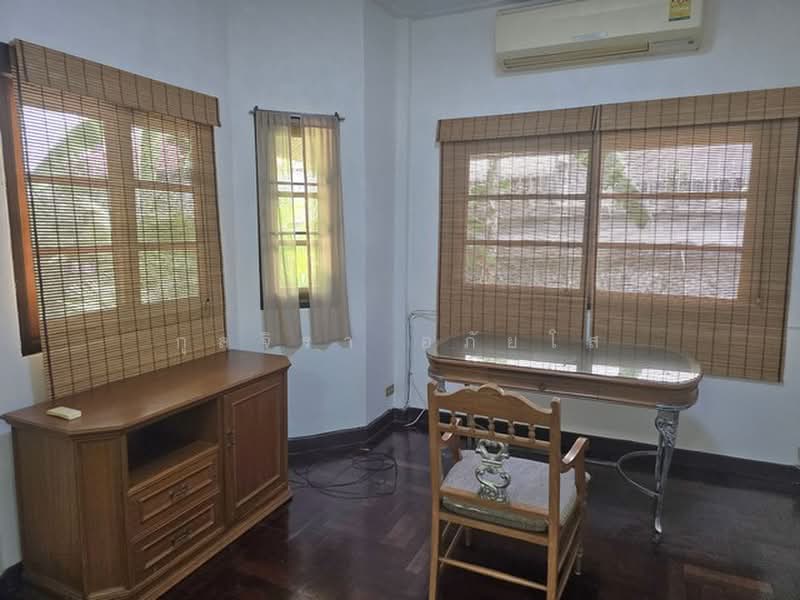 ไม่พบโครงการ, Bangkok, สุขุมวิท42, Phra Kanong, Khlong Toei, Bangkok, 3 Bedrooms, 200 sqm, Single Detached House For Rent, by กุลจิรา อภัยโส, 500393642 - DDproperty.com
