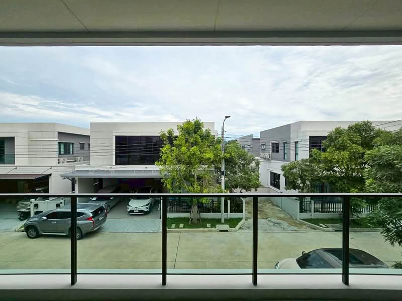 Centro Bangna, Samut Prakan, 111 Soi 3, Bang Kaeo, Bang Plee, Samut Prakan, 4 Bedrooms, 260 sqm, Single Detached House For Rent, by Somchai Ruechajirakit, 500393672 - DDproperty.com