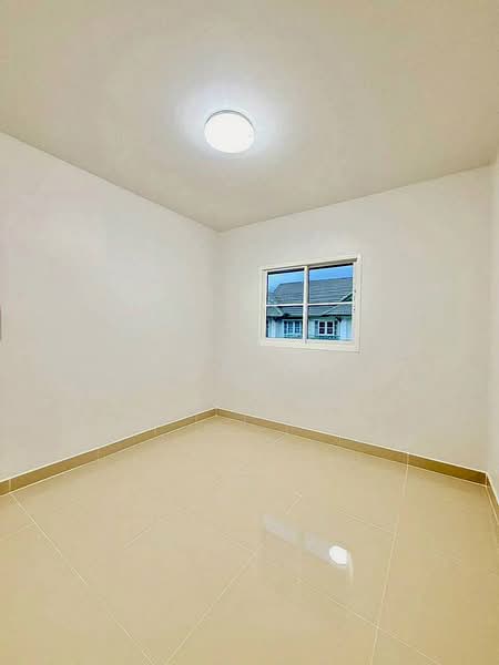 บ้านแฝด 5 ห้องนอน จอดรถได้ 3 - 4 คัน หมู่บ้านพฤกษา 19 ถนนวัดลาดปลาดุก บางบัวทอง ใกล้เซ็นทรัล เวสเกต, นนทบุรี, วัดลาดปลาดุก, บางบัวทอง, นนทบุรี, 130 ตร.ม., ทาวน์เฮ้าส์ ขาย, โดย บุษบากร (เจี๊ยบ), 500393723 - DDproperty.com