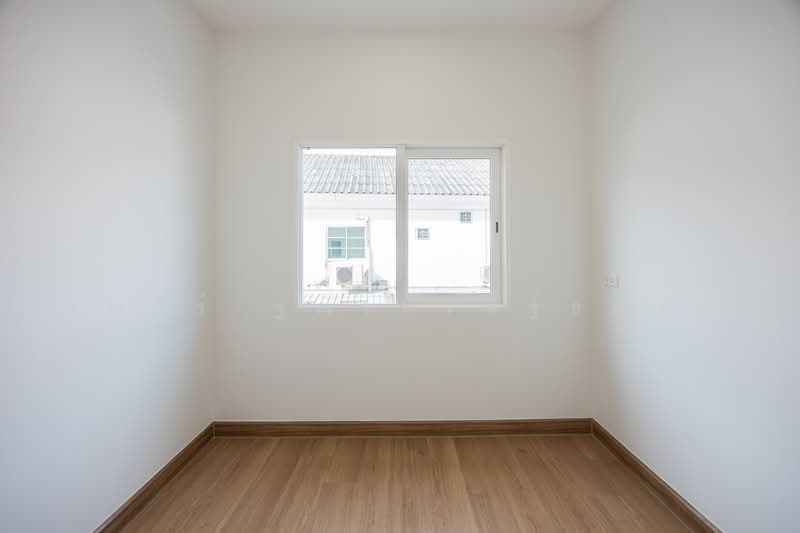 Golden Town Chalermprakiat - Suanluang, Bangkok, Soi Chaloem Phrakiat Rama 9 Soi 30 Yaek 14, Kanchanaphisek Road, Dok Mai, Prawet, Bangkok, 4 Bedrooms, 1 sqm, Townhouse For Sale, by Tharnavee Tharnasetthadakul, 500393750 - DDproperty.com