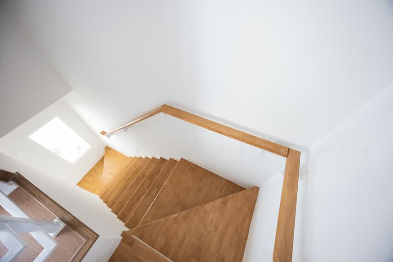Golden Town Chalermprakiat - Suanluang, Bangkok, Soi Chaloem Phrakiat Rama 9 Soi 30 Yaek 14, Kanchanaphisek Road, Dok Mai, Prawet, Bangkok, 4 Bedrooms, 1 sqm, Townhouse For Sale, by Tharnavee Tharnasetthadakul, 500393750 - DDproperty.com