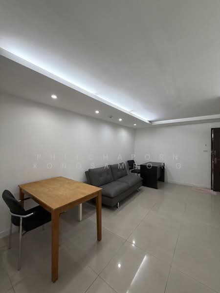 Zenith Place @ Sukhumvit 71/1, Bangkok, 1747 Sukhumvit Road, Phra Kanong Nua, Watthana, Bangkok, 1 Bedroom, 55 sqm, Condo For Rent, by Phitchaporn Kongsamrong, 500393788 - DDproperty.com