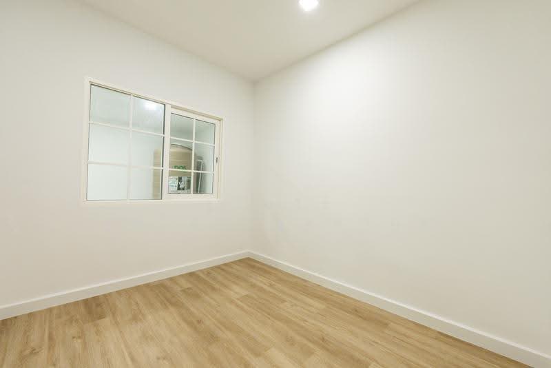 Golden Town 2 Onnut-Pattanakarn, Bangkok, 189 Soi On Nut 65 Yaek 14, Prawet, Bangkok, 4 Bedrooms, 1 sqm, Townhouse For Sale, by Tharnavee Tharnasetthadakul, 500393830 - DDproperty.com