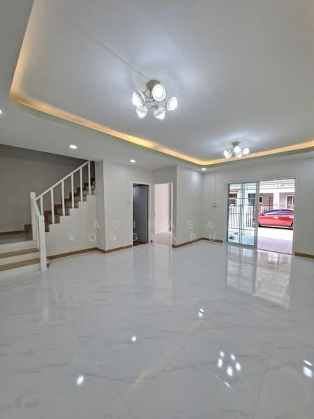 Pruksa 10, Nonthaburi, Bang Kruai - Sai Noi Road, Sai Noi, Nonthaburi, 3 Bedrooms, 72 sqm, Townhouse For Sale, by Adirasa Kongkapun, 500393841 - DDproperty.com