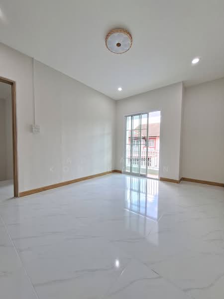 Pruksa 10, Nonthaburi, Bang Kruai - Sai Noi Road, Sai Noi, Nonthaburi, 3 Bedrooms, 72 sqm, Townhouse For Sale, by Adirasa Kongkapun, 500393841 - DDproperty.com