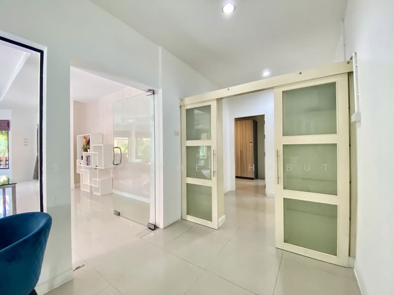 3 Bed House | Soi Siam Country Club | Rent 30K | Sale 4.9 MB | Pet Friendly, Chon Buri (Pattaya), Boss Pattaya Village, Bang Lamung, Bang Lamung (Pattaya), Chon Buri (Pattaya), 3 Bedrooms, 230 sqm, Single Detached House For Rent, by Siwas Thepphabut, 500393877 - DDproperty.com