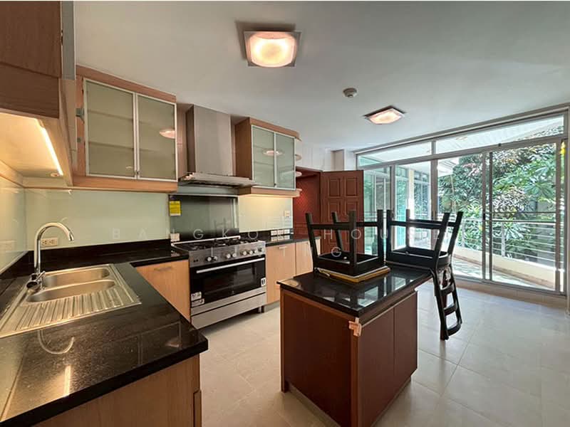 Baan Sahasthinee, Bangkok, Soi Attha Kawi 1, Khong Tan, Khlong Toei, Bangkok, 2 Bedrooms, 200 sqm, Condo For Rent, by Bangkok House Living, 500394091 - DDproperty.com