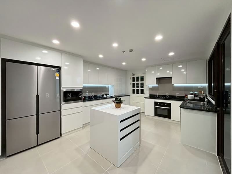 Mayfair Garden Apartment : เมย์แฟร์ การ์เดน อพาร์ทเมนท์, กรุงเทพ, 59 ซอย สุขุมวิท 16, คลองเตย, กรุงเทพ, 260 ตร.ม., อพาร์ทเมนท์ ให้เช่า, โดย Bangkok House Living, 500394101 - DDproperty.com