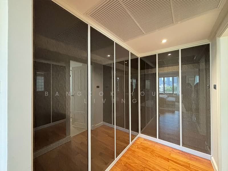 Mayfair Garden Apartment, Bangkok, 59 Soi Sukhumvit 16, Khlong Toei, Bangkok, 4 Bedrooms, 260 sqm, Apartment For Rent, by Bangkok House Living, 500394101 - DDproperty.com