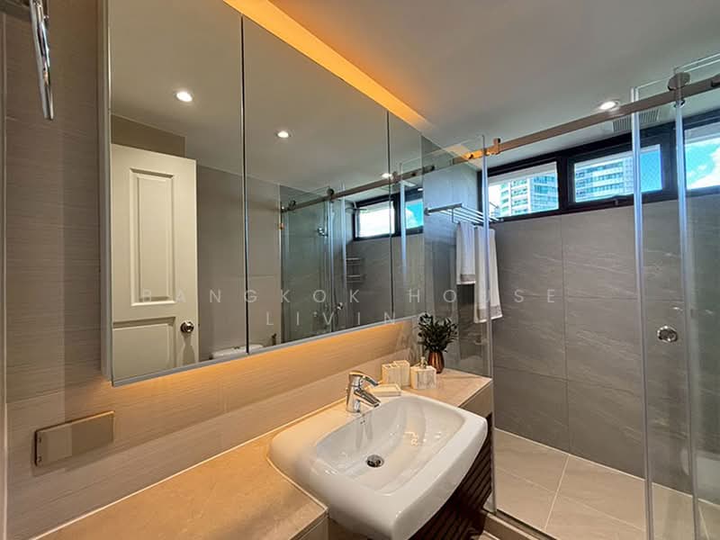 Mayfair Garden Apartment, Bangkok, 59 Soi Sukhumvit 16, Khlong Toei, Bangkok, 4 Bedrooms, 260 sqm, Apartment For Rent, by Bangkok House Living, 500394101 - DDproperty.com