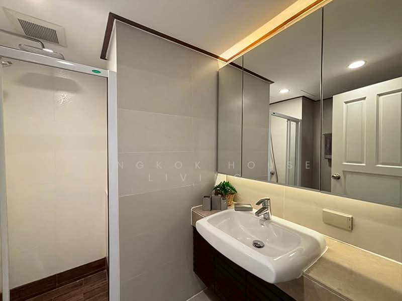 Mayfair Garden Apartment : เมย์แฟร์ การ์เดน อพาร์ทเมนท์, กรุงเทพ, 59 ซอย สุขุมวิท 16, คลองเตย, กรุงเทพ, 260 ตร.ม., อพาร์ทเมนท์ ให้เช่า, โดย Bangkok House Living, 500394101 - DDproperty.com