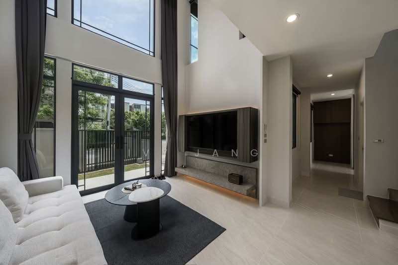 Baan Klang Muang Classe Sukhumvit 77 : บ้านกลางเมือง คลาสเซ่ สุขุมวิท 77, กรุงเทพ, ซอยอ่อนนุช 21, สวนหลวง, กรุงเทพ, 214 ตร.ม., บ้านเดี่ยว ให้เช่า, โดย Ivy Jang, 500394119 - DDproperty.com