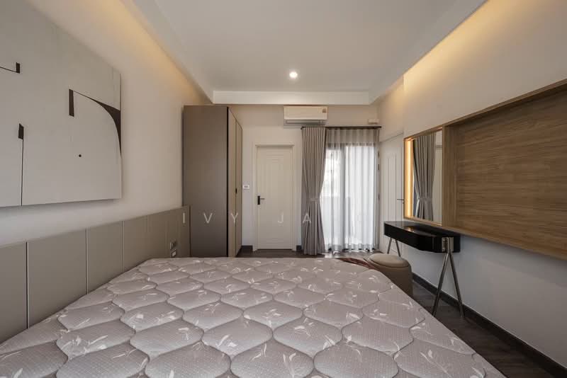 Baan Klang Muang Classe Sukhumvit 77 : บ้านกลางเมือง คลาสเซ่ สุขุมวิท 77, กรุงเทพ, ซอยอ่อนนุช 21, สวนหลวง, กรุงเทพ, 214 ตร.ม., บ้านเดี่ยว ให้เช่า, โดย Ivy Jang, 500394119 - DDproperty.com